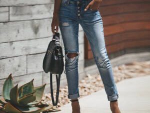 Roselina Retro ripped stretch women's jeans
